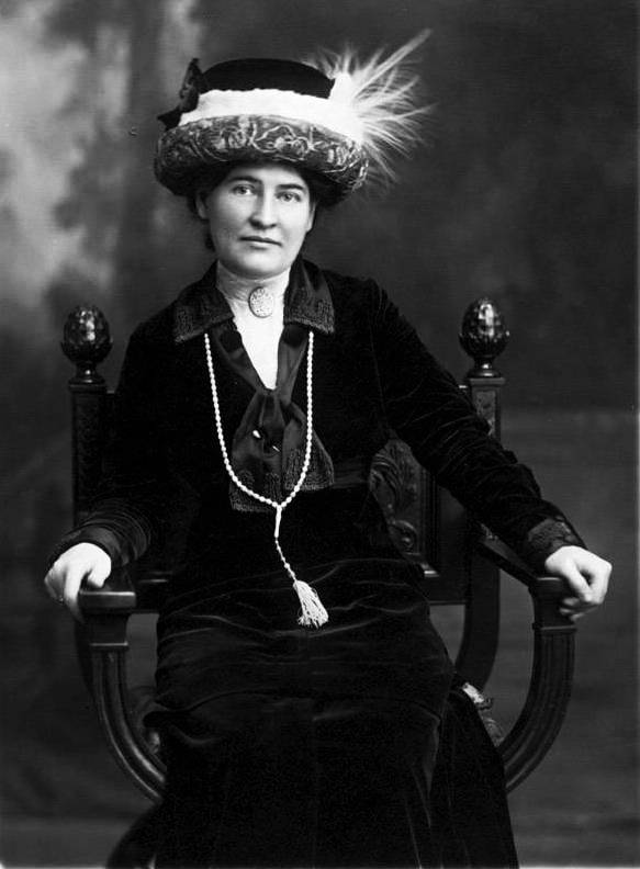 A picture of the author Willa Cather